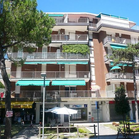 Residence Oceanico Lignano Sabbiadoro Bagian luar foto